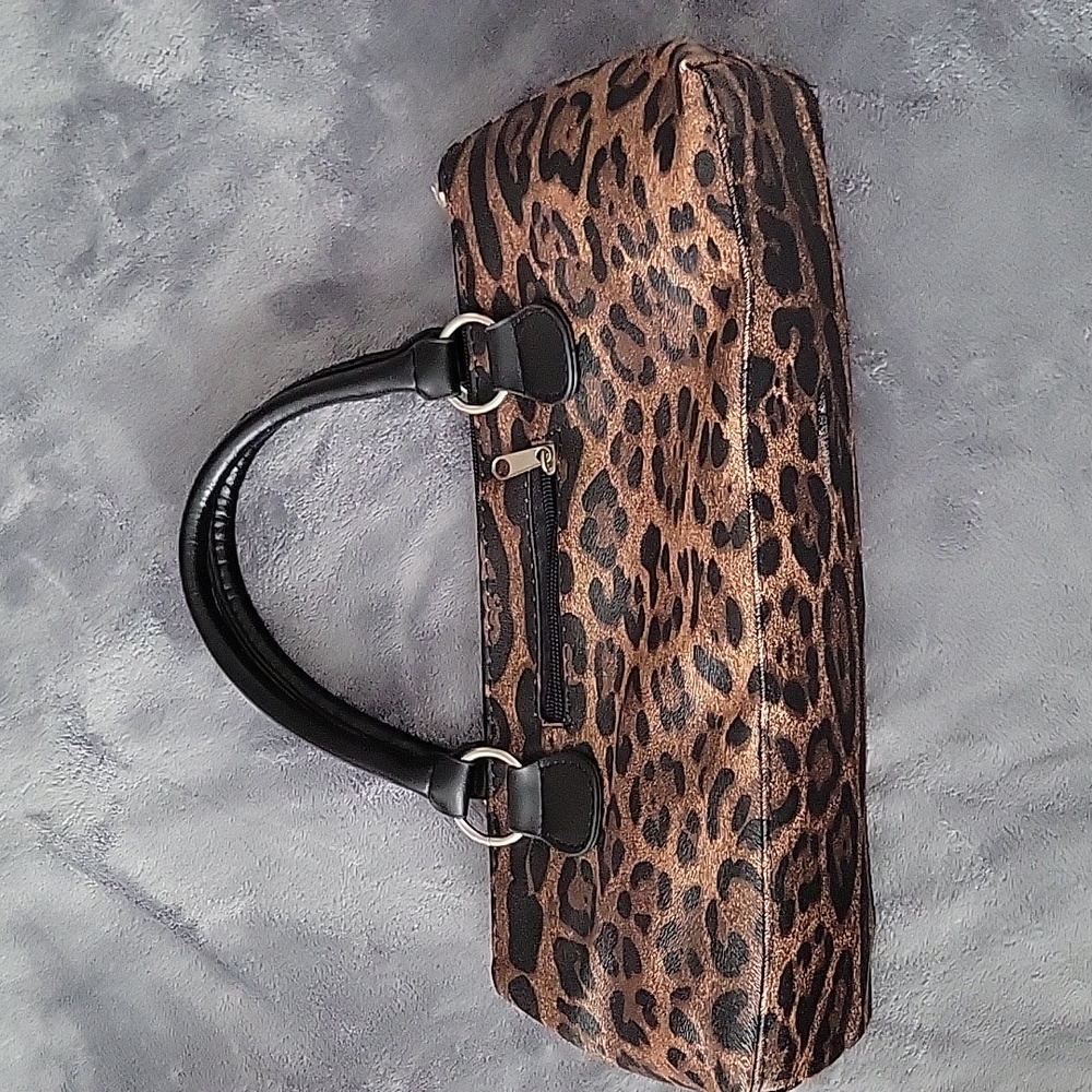 Wine clutch leopard print bag